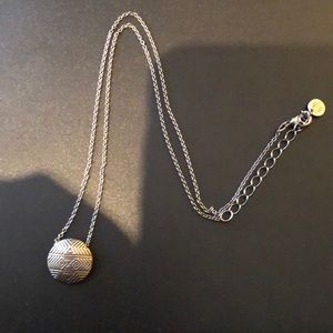 House of Harlow 1960 mini medallion necklace NEW